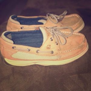 Size 5.5 boys Sperrys